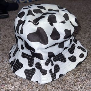 🤩4/$15🥳 cow print bucket hat